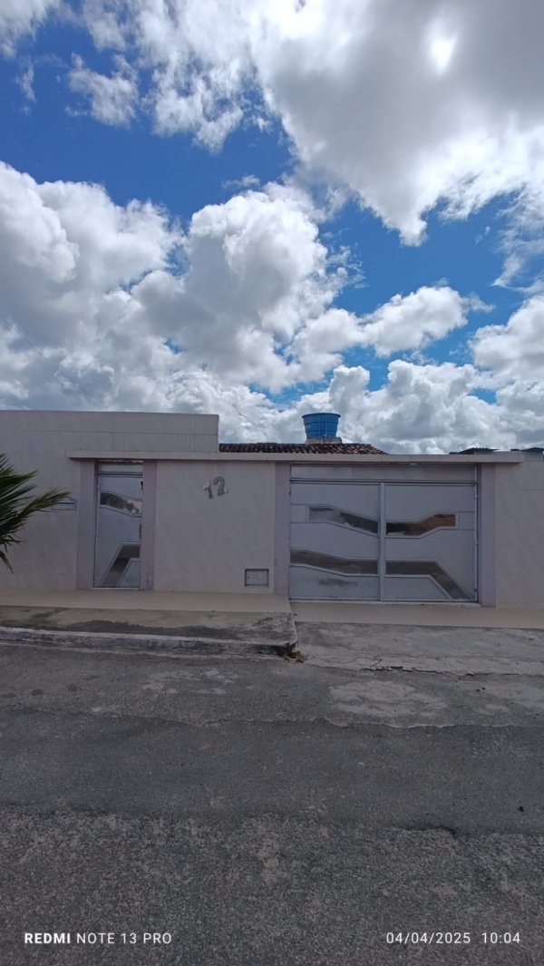 Casa a venda no bairro Popular