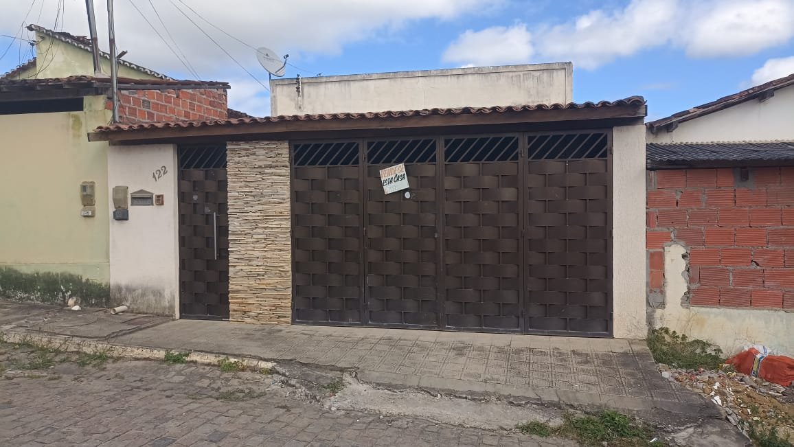 CASA A VENDA NA PALMEIRA